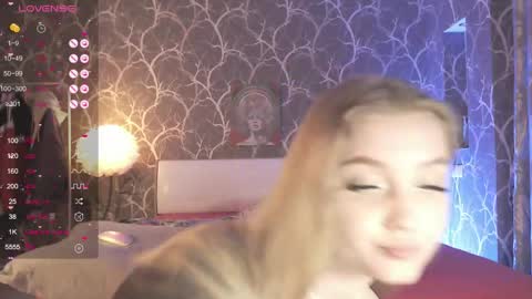 Mia online show from 04-12-26, 05:40