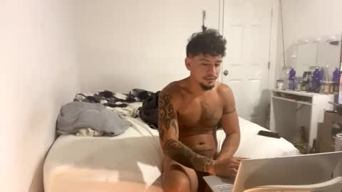 Snapshot of miamiclos1 chatting on 02-15-26, 12:36 miamiclos1 online show from 02-15-26, 12:36