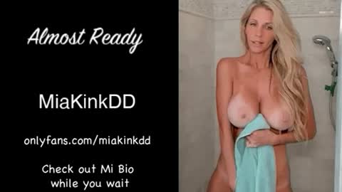 Snapshot of miamilfs chatting on 06-09-26, 12:28 Mia online show from 06-09-26, 12:28