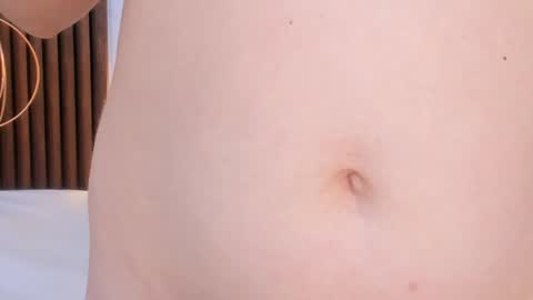 Mia  online show from 01-26-25, 10:34