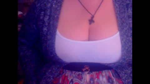 Snapshot of miamimistress chatting on 02-14-25, 04:04 maya online show from 02-14-25, 04:04