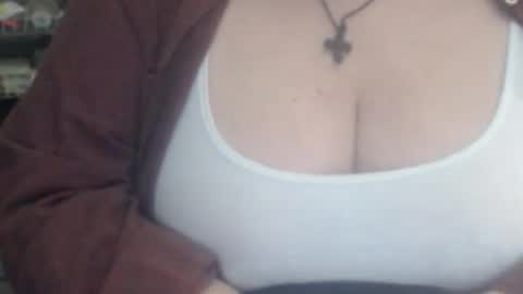 Snapshot of miamimistress chatting on 02-14-25, 02:33 maya online show from 02-14-25, 02:33