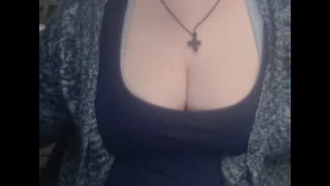 Snapshot of miamimistress chatting on 02-16-25, 01:49 maya online show from 02-16-25, 01:49