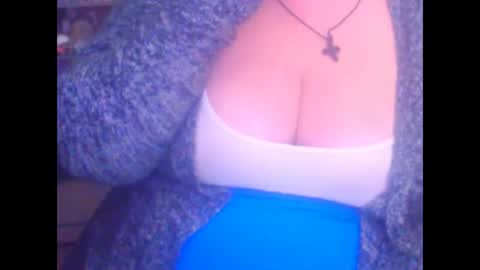 Snapshot of miamimistress chatting on 02-17-25, 07:21 maya online show from 02-17-25, 07:21