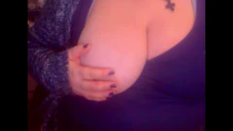 Snapshot of miamimistress chatting on 02-21-25, 03:21 maya online show from 02-21-25, 03:21