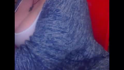 Snapshot of miamimistress chatting on 02-24-25, 07:09 maya online show from 02-24-25, 07:09