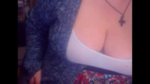 Snapshot of miamimistress chatting on 03-11-25, 06:53 maya online show from 03-11-25, 06:53