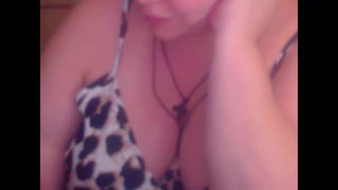 Snapshot of miamimistress chatting on 10-01-25, 06:14 maya online show from 10-01-25, 06:14