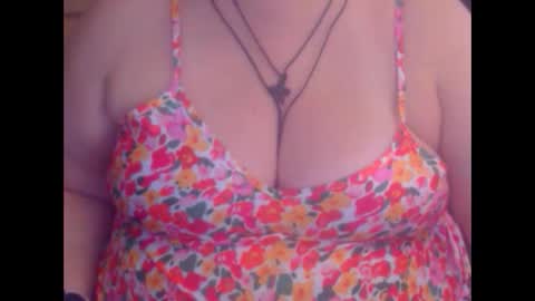 Snapshot of miamimistress chatting on 10-12-25, 08:35 maya online show from 10-12-25, 08:35