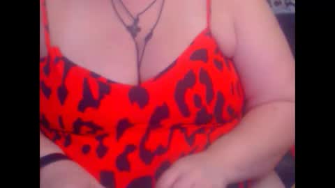 Snapshot of miamimistress chatting on 11-10-25, 07:57 maya online show from 11-10-25, 07:57