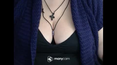 Snapshot of miamimistress chatting on 12-03-25, 08:12 maya online show from 12-03-25, 08:12