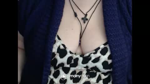 Snapshot of miamimistress chatting on 12-05-25, 08:01 maya online show from 12-05-25, 08:01