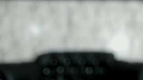 Snapshot of miamontoya chatting on 01-11-25, 04:57 Mia   -5 7001400 Follow  online show from 01-11-25, 04:57