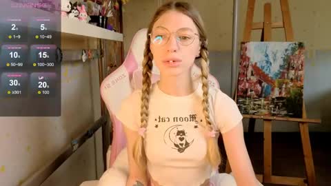 MiaMoon online show from 05-20-26, 07:58