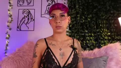 Mia Morgann online show from 10-08-25, 02:25