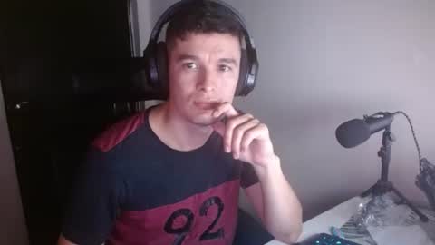 Snapshot of miaou_miaou chatting on 02-06-26, 12:15 miaou_miaou online show from 02-06-26, 12:15