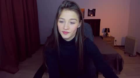 Mia online show from 01-10-25, 05:24