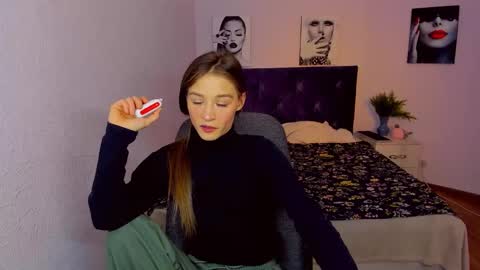 Mia online show from 01-14-25, 05:01