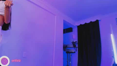 Snapshot of miapink_ofi_ chatting on 10-08-25, 01:25 miapink_ofi_ online show from 10-08-25, 01:25