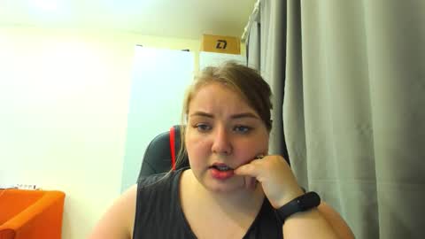 miapisa online show from 10-14-25, 03:57