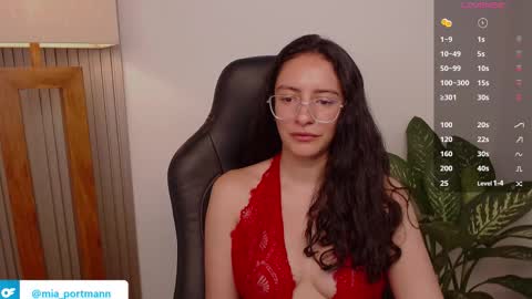 Snapshot of miaportman chatting on 02-13-26, 08:21 MIAPORTMANN online show from 02-13-26, 08:21