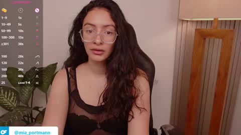 Snapshot of miaportman chatting on 02-22-26, 12:15 MIAPORTMANN online show from 02-22-26, 12:15