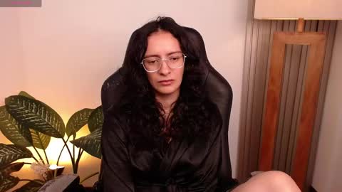 MIAPORTMANN online show from 04-17-26, 11:46