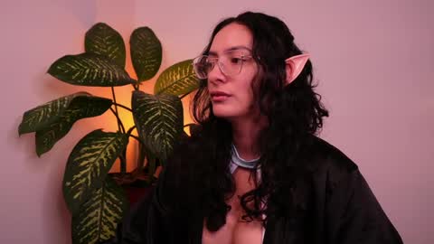 Snapshot of miaportman chatting on 05-24-26, 09:14 MIAPORTMANN online show from 05-24-26, 09:14