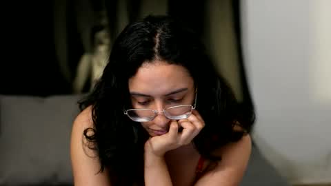 Snapshot of miaportman chatting on 06-03-26, 02:33 MIAPORTMANN online show from 06-03-26, 02:33