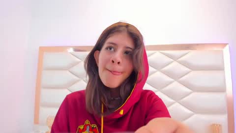 Sweetie Mia online show from 01-13-25, 06:27