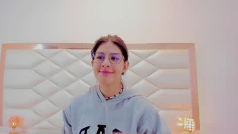 Sweetie Mia online show from 01-20-25, 12:18