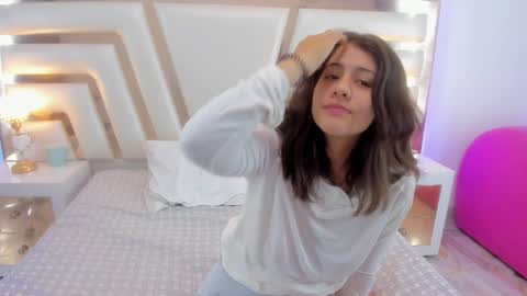 Sweetie Mia online show from 01-26-25, 09:40