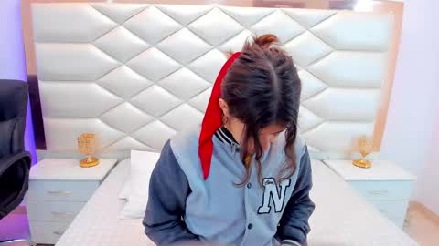 Sweetie Mia online show from 02-10-25, 12:39