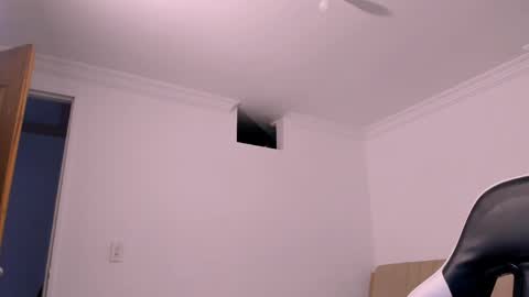 Mia Quevedo online show from 05-14-26, 01:07