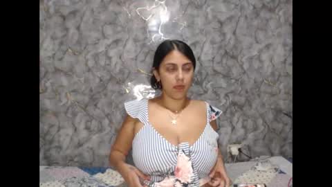 Snapshot of miarouse1531 chatting on 02-19-26, 05:14 miarouse1531 online show from 02-19-26, 05:14