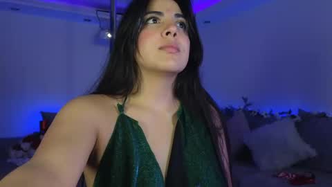 Snapshot of miasavagex18 chatting on 12-07-24, 03:36 MiaHancock online show from 12-07-24, 03:36