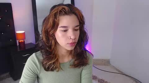 miascarlet_16 online show from 11-28-25, 01:47