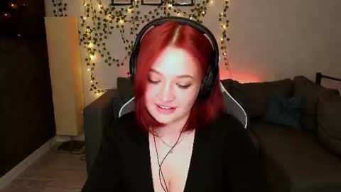 Snapshot of miaselene_ chatting on 06-18-26, 01:50 Mia Selene online show from 06-18-26, 01:50