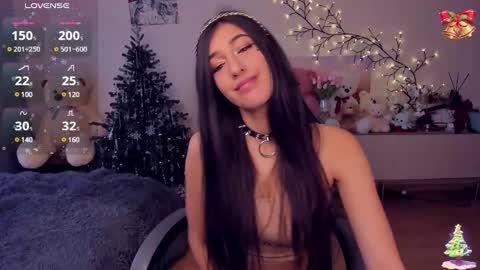 Snapshot of miasilk chatting on 12-16-24, 08:41 Miayna Silk online show from 12-16-24, 08:41