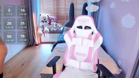 Miayna Silk online show from 04-09-26, 10:09