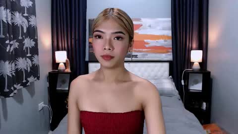 Snapshot of miasmith09 chatting on 01-17-26, 01:43 Pau and jence online show from 01-17-26, 01:43