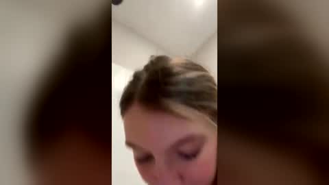 Snapshot of miasmith_001 chatting on 07-08-26, 12:59 miasmith_001 online show from 07-08-26, 12:59