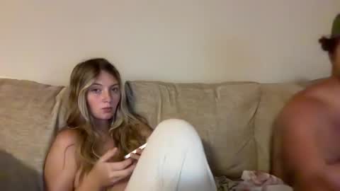 Snapshot of miasmith_001 chatting on 07-10-26, 12:48 miasmith_001 online show from 07-10-26, 12:48