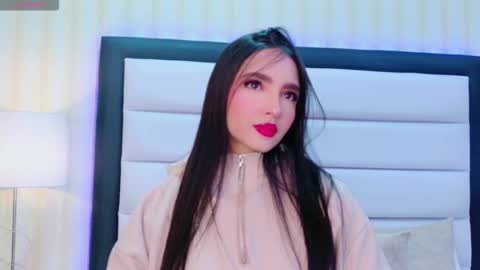 Snapshot of miasweetth chatting on 11-20-25, 12:05 Mia Sweetth online show from 11-20-25, 12:05