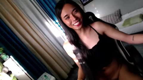 Mia online show from 12-27-24, 08:13