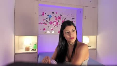 Snapshot of miaturnerr_ chatting on 04-11-26, 11:47 miaturnerr_ online show from 04-11-26, 11:47