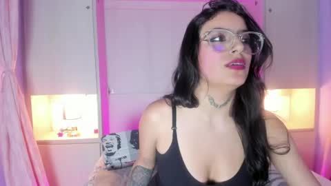 Snapshot of miaturnerr_ chatting on 04-18-26, 03:43 miaturnerr_ online show from 04-18-26, 03:43