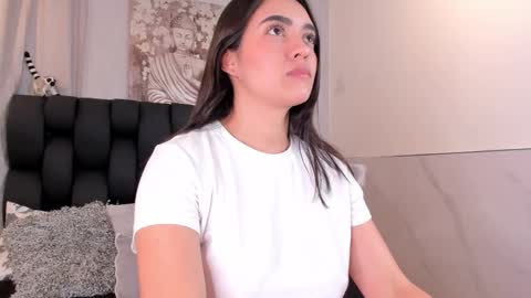 miavelvet1 online show from 03-12-26, 02:50