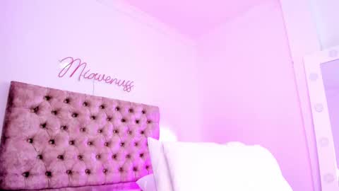 Miavenuss 1 online show from 03-03-25, 08:32