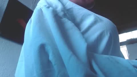 Mia online show from 01-17-25, 04:47